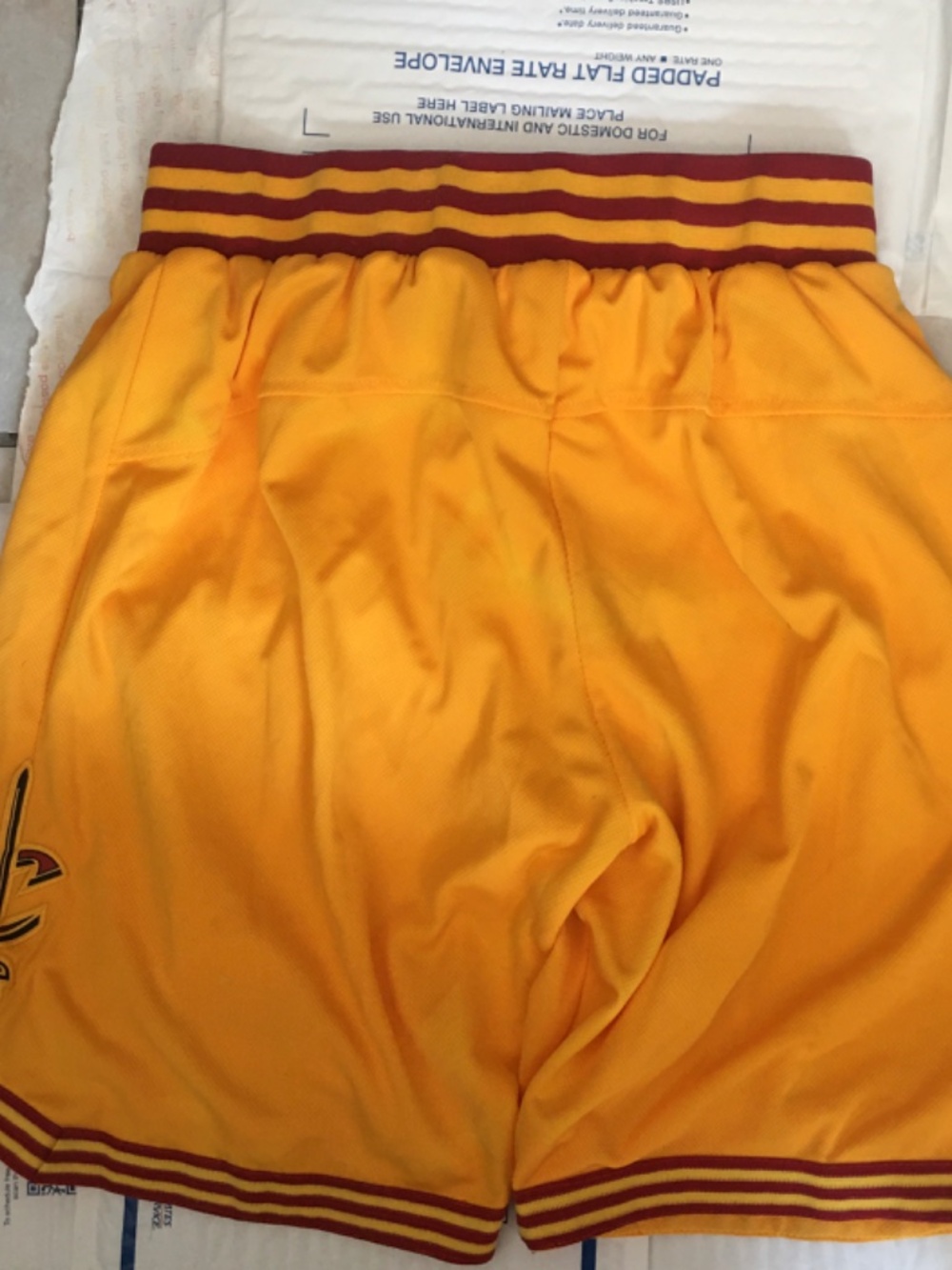 Men’s NBA Authentic adidas Cleveland Cavaliers Gold Shorts Size Small - Picture 16 of 16
